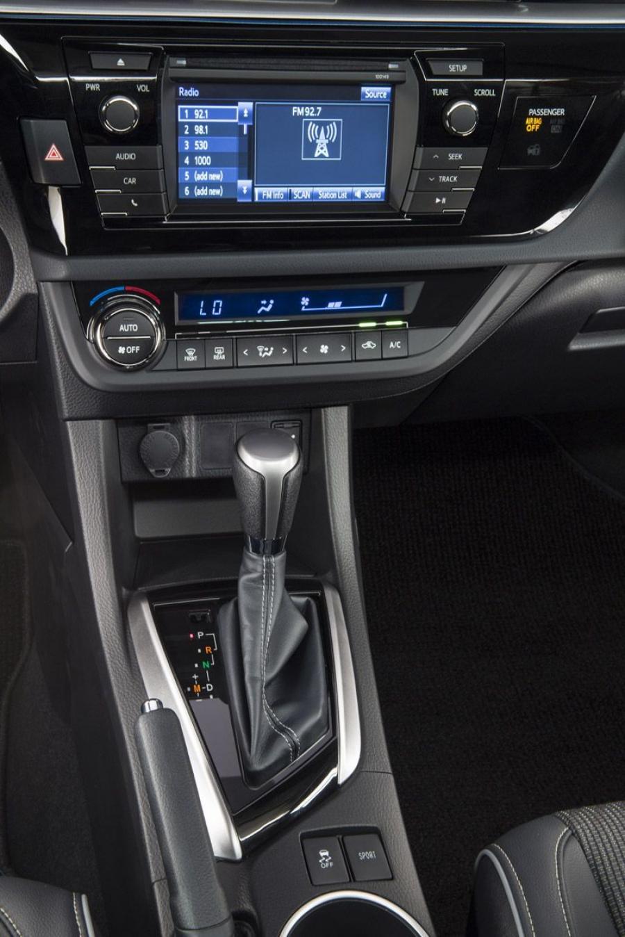  Toyota Corolla 2014 года  (фото 7 из 212)